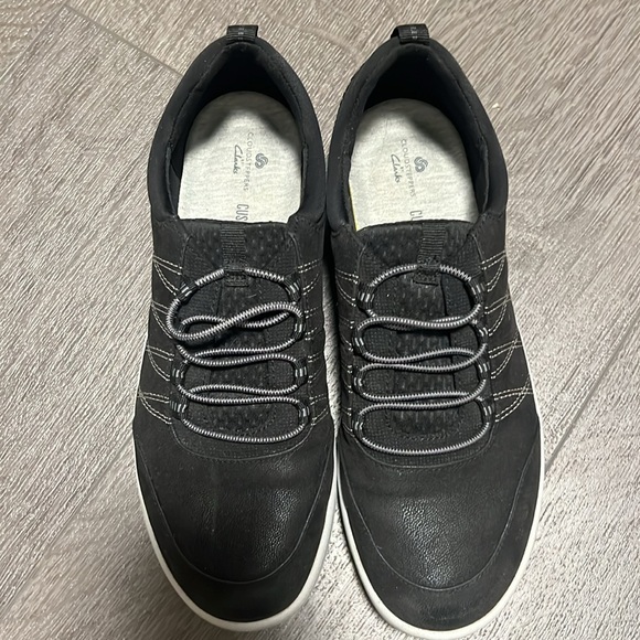 Comfy Clark cushion sneakers size 8 - Picture 2 of 2
